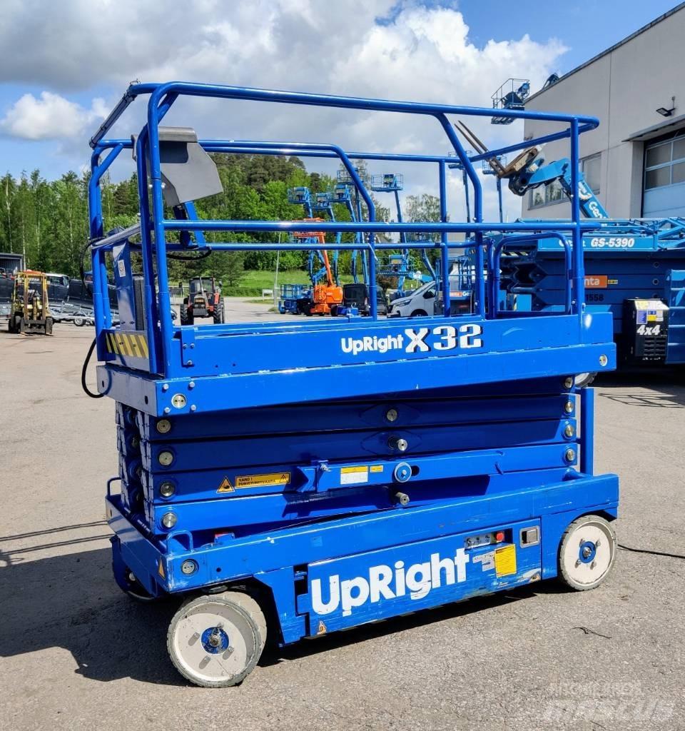 UpRight X32N Schaarhoogwerkers