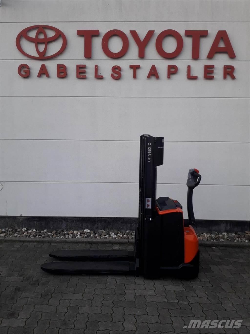 Toyota SWE120 Stapelaar meeloop