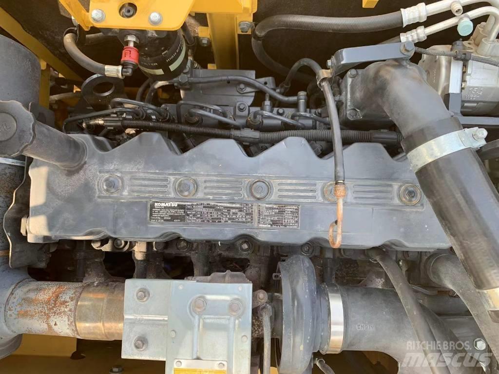Komatsu PC 220-8 Midigraafmachines 7t - 12t