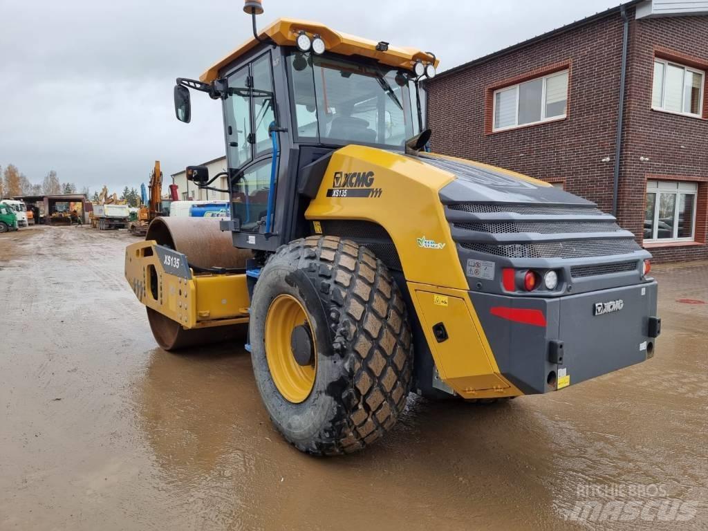XCMG XS 135 Trilrolwalsen