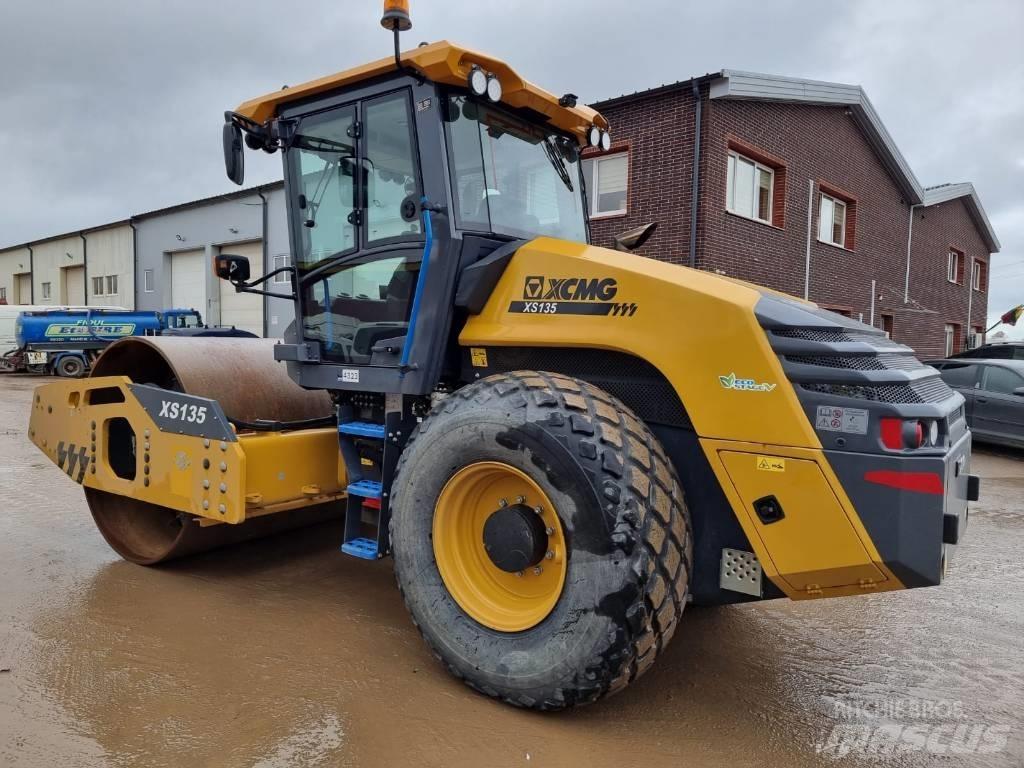 XCMG XS 135 Trilrolwalsen