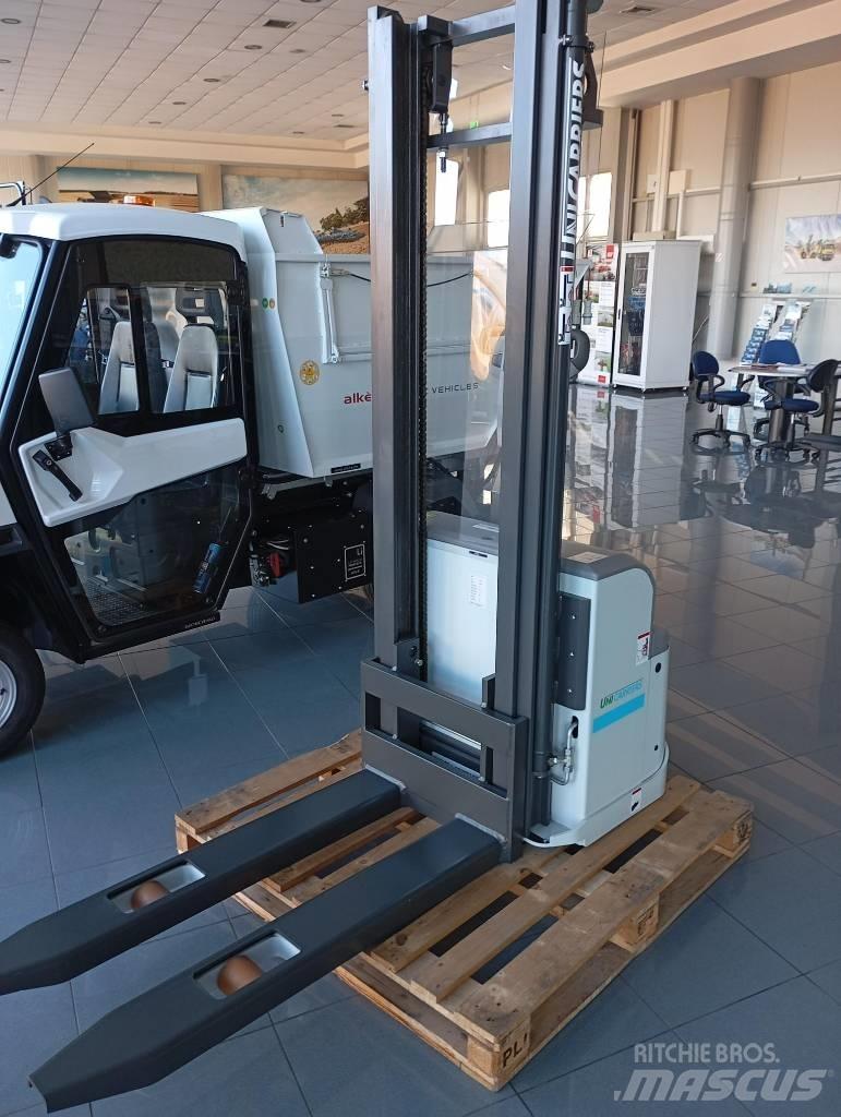 UniCarriers PS 125 Zelfrijdende stapelaars