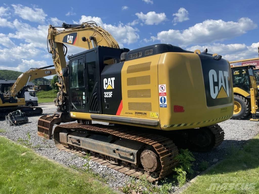 CAT 323F L Rupsgraafmachines