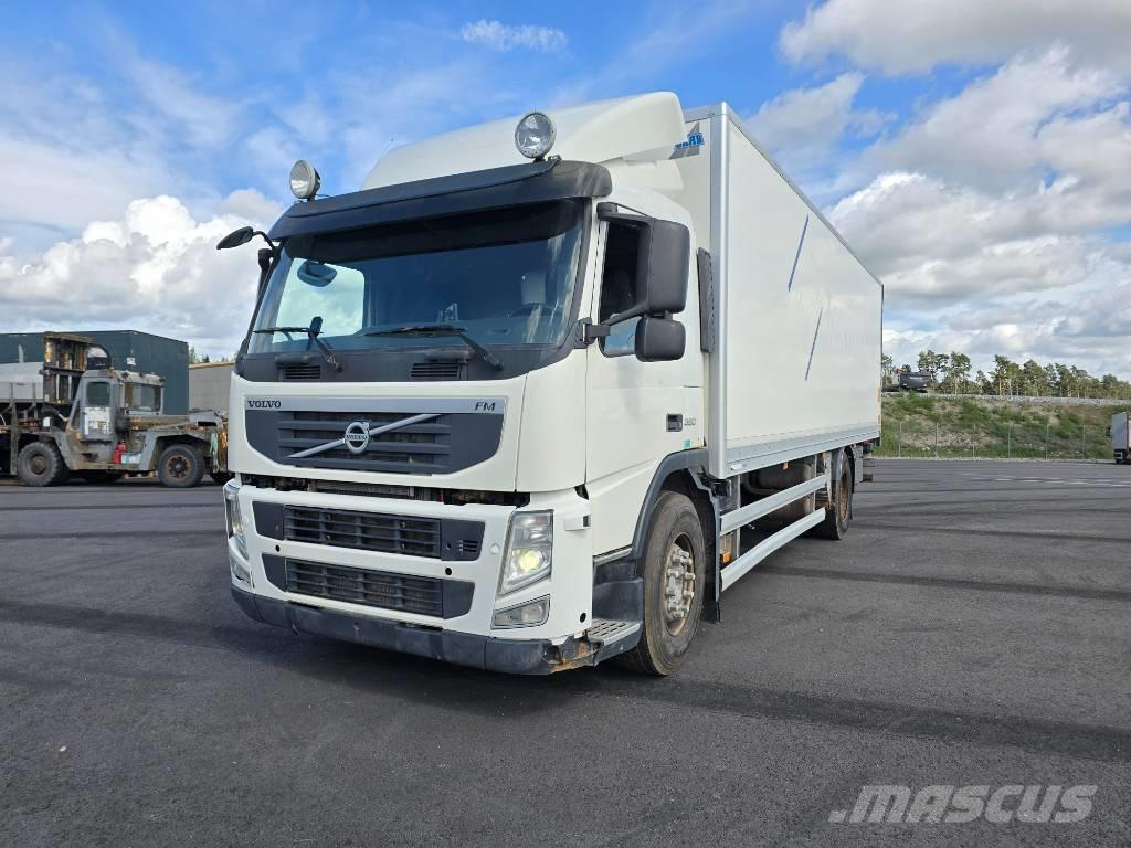 Volvo FM 380 Bakwagens met gesloten opbouw