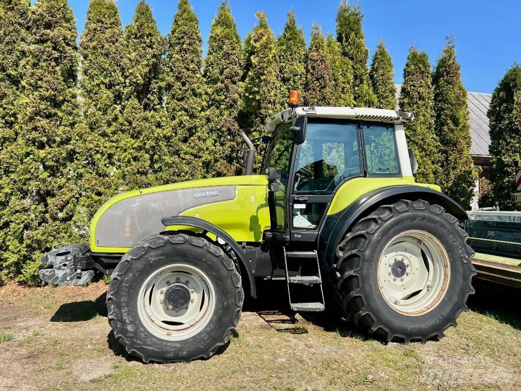 Valtra T 160 Tractoren