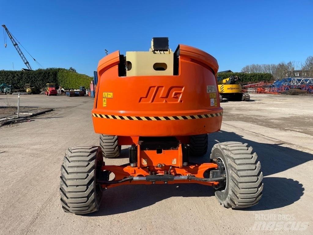 JLG 520 AJ Knikarmhoogwerkers