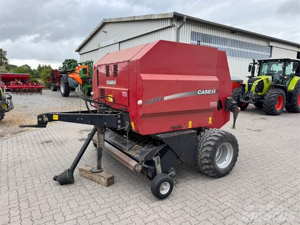 Case IH RB 344 Ronde-balenpersen