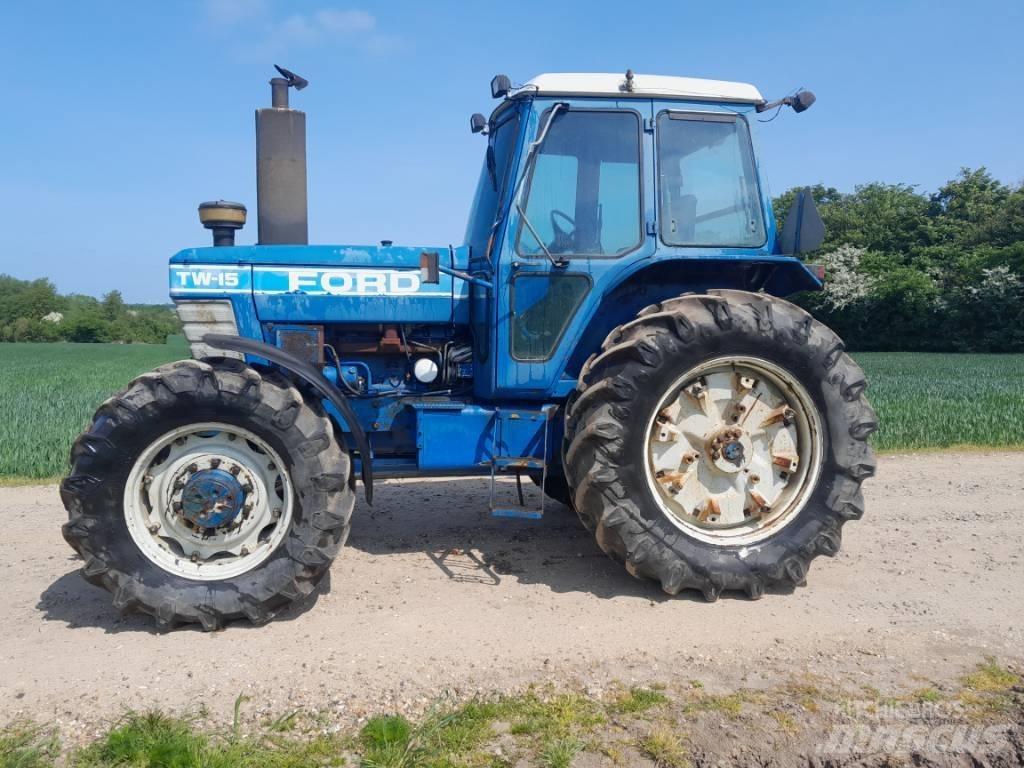 Ford TW 15 Tractoren