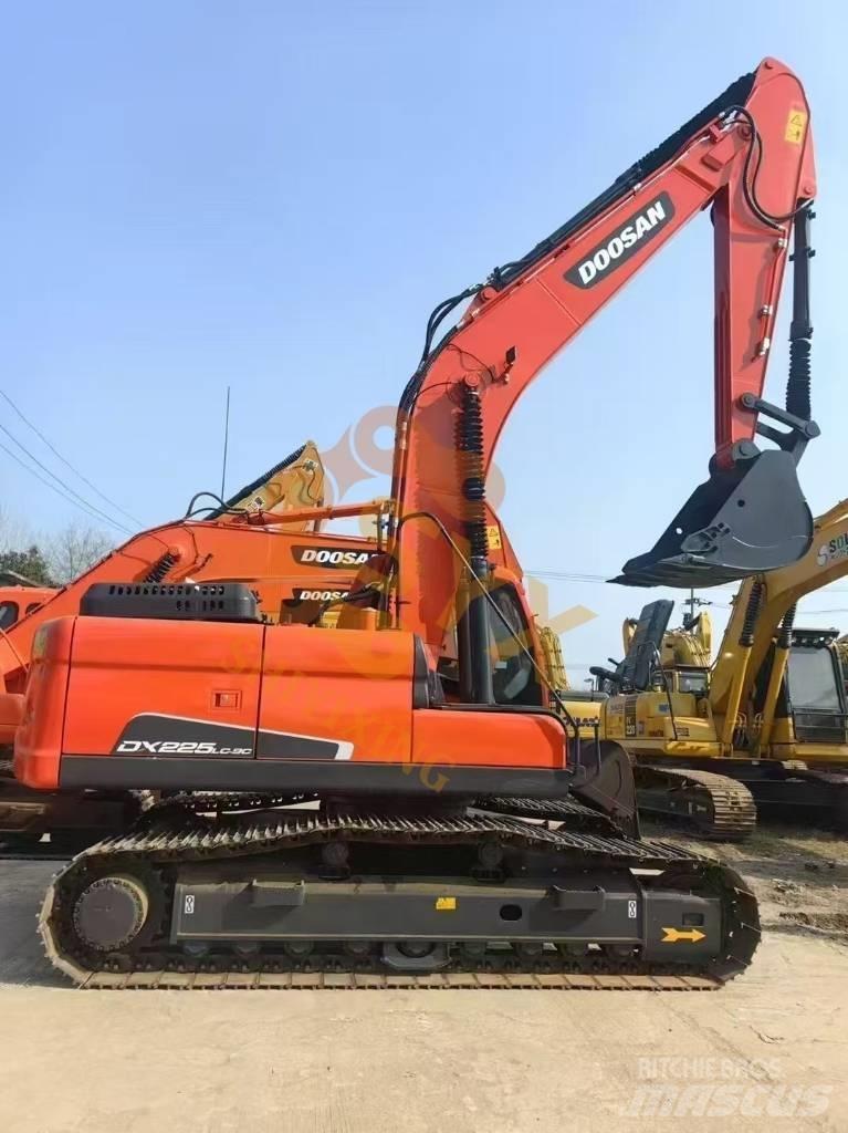 Doosan DX 225 LC Rupsgraafmachines