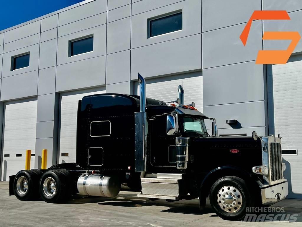 Peterbilt 389 Trekkers