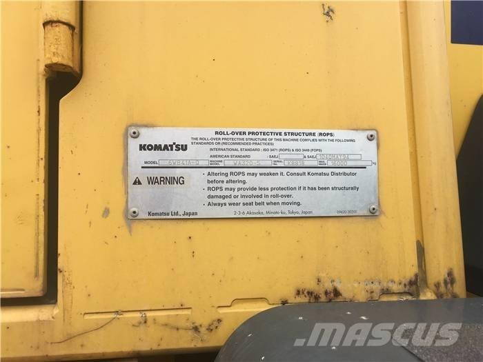 Komatsu WA 320-5 Wielladers