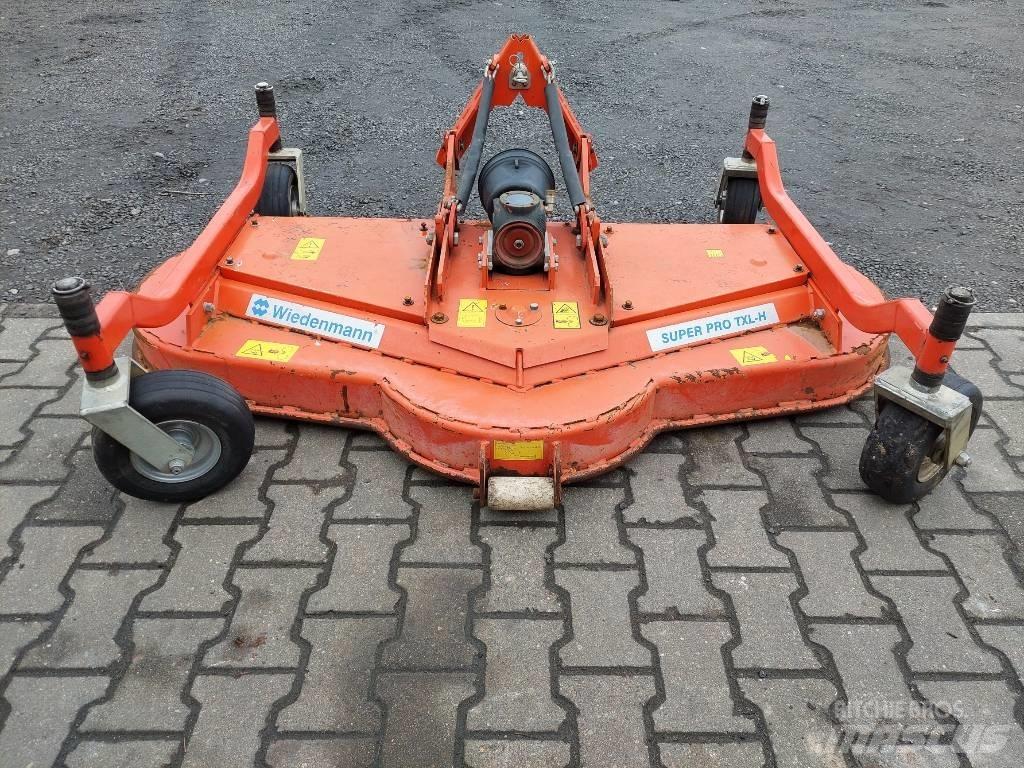 Wiedenmann RMR 180H Gemonteerde en gesleepte maaiers