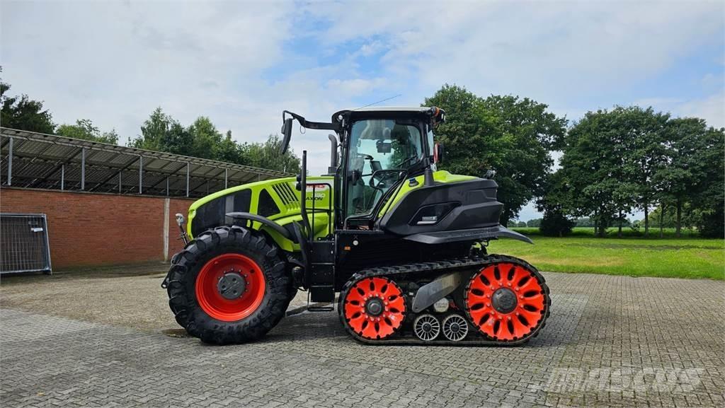 CLAAS Axion 930 TT Tractoren