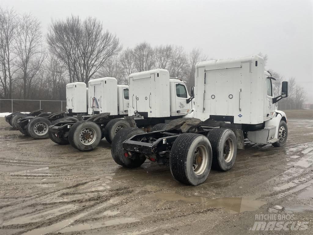 Peterbilt 579 Trekkers