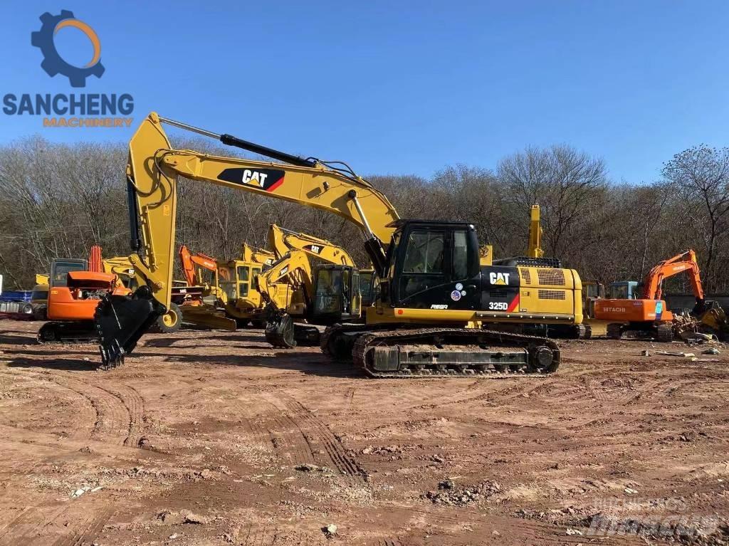 CAT 325 D Rupsgraafmachines