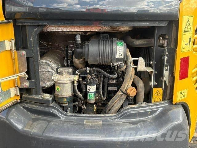 Komatsu PC 26 MR-3 Minigraafmachines < 7t
