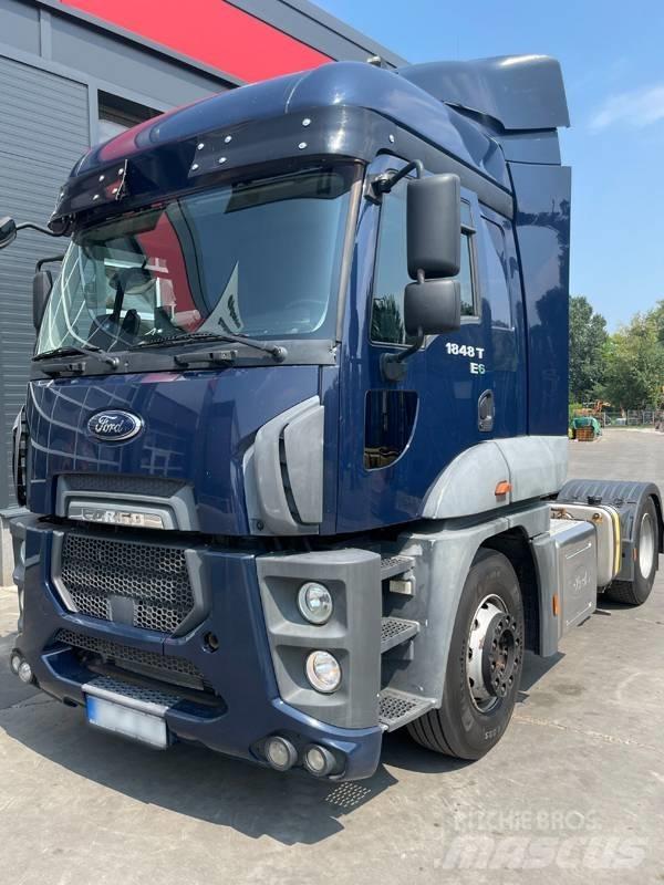 Ford 1848 T Containertrucks met kabelsysteem