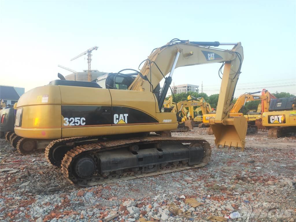 CAT 325 C Rupsgraafmachines