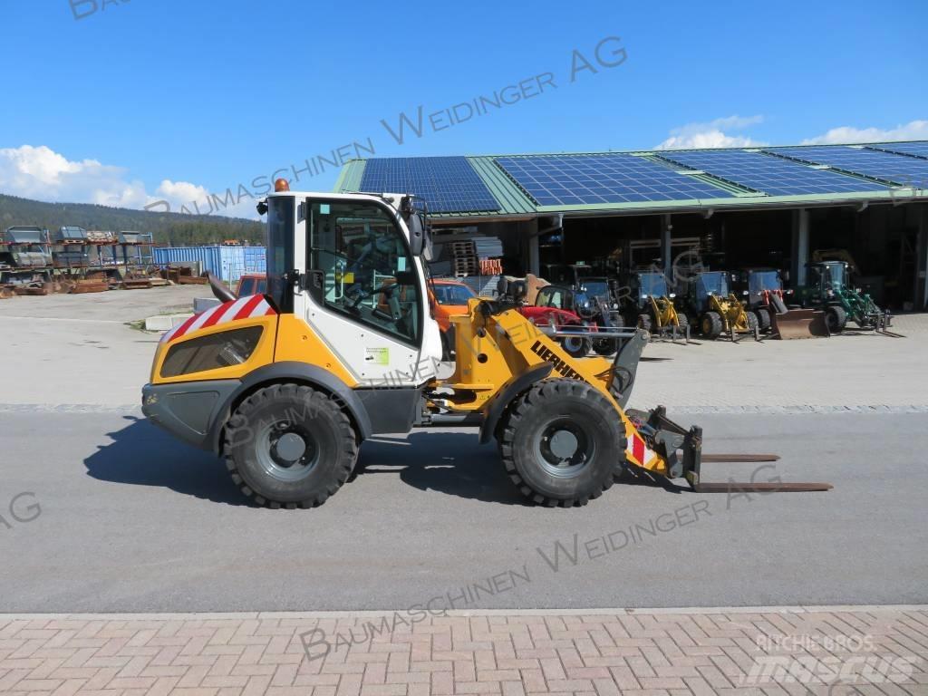 Liebherr L506C Wielladers