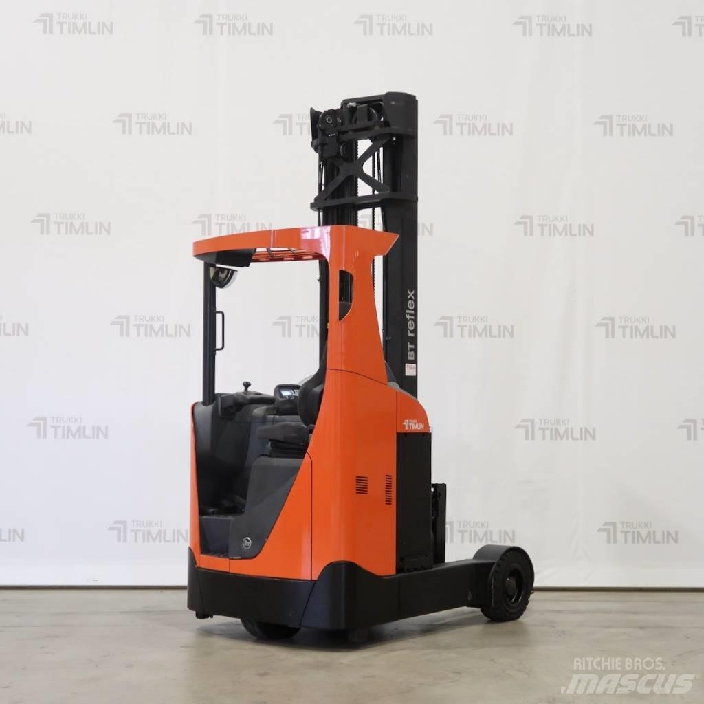 Toyota RRE160R Reachtruck voor hoog niveau
