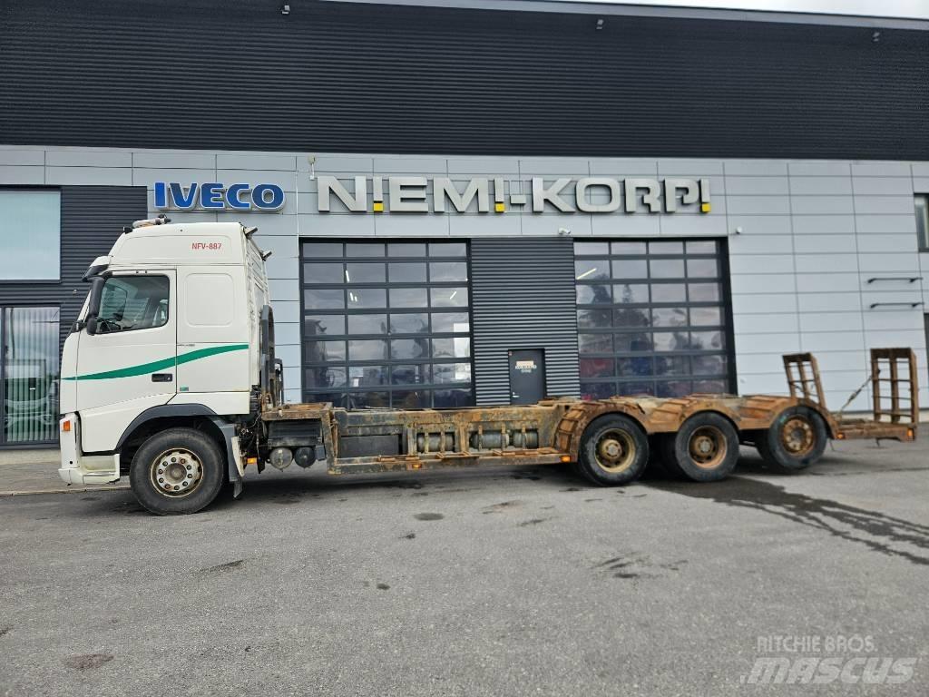 Volvo FH12 8x4 Vrachtwagens voor bosbouwmachines