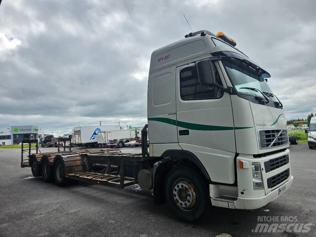 Volvo FH12 8x4 Vrachtwagens voor bosbouwmachines