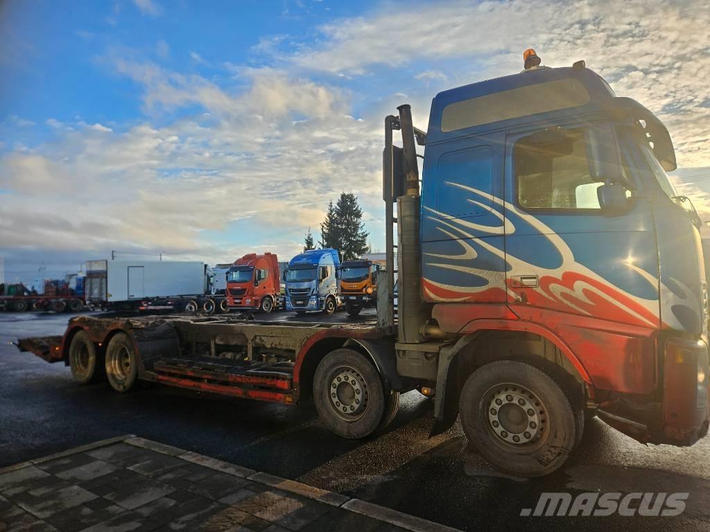 Volvo FH12 8x4 Vrachtwagens voor bosbouwmachines