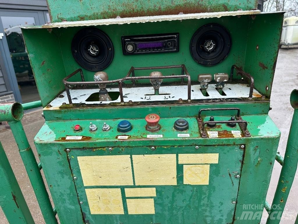 Hitachi HX 99 B Telescoophoogwerkers