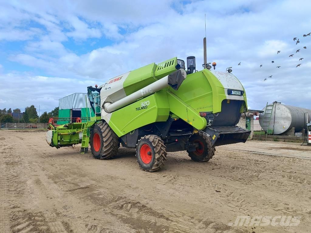 CLAAS Tucano 320 Maaidorsmachines