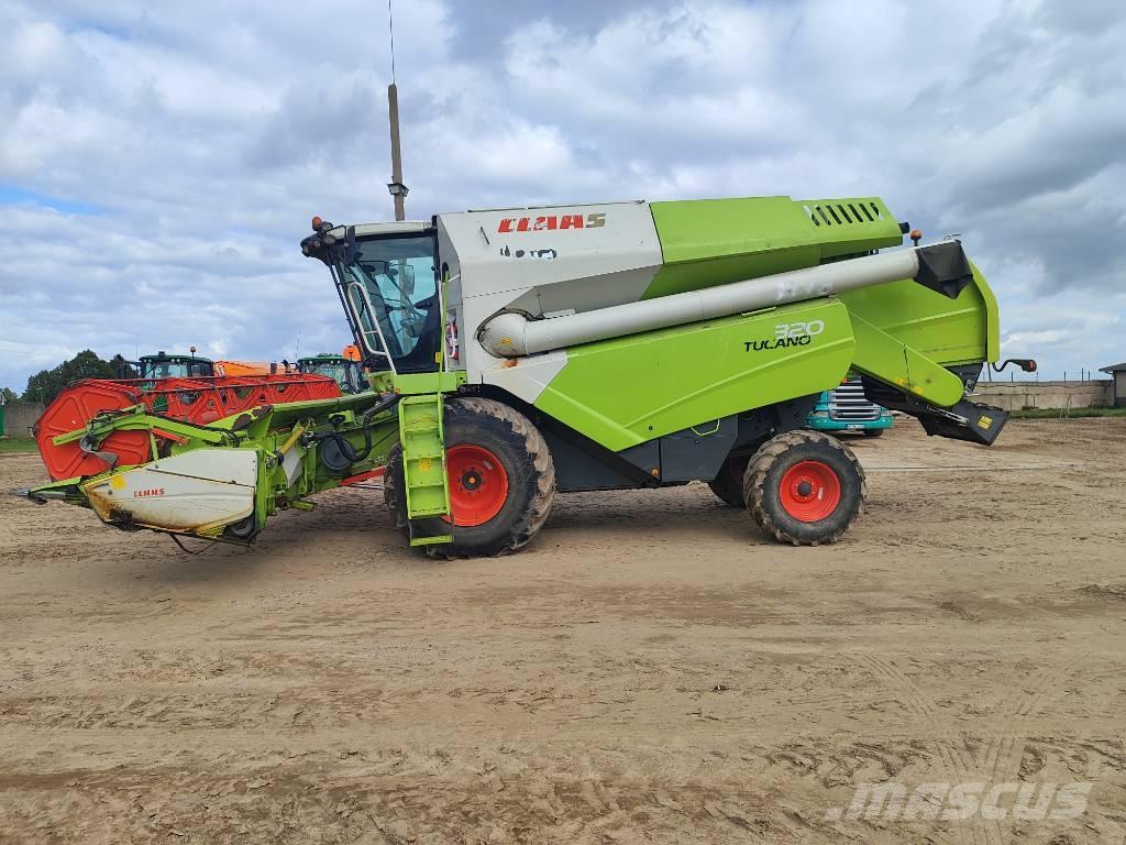 CLAAS Tucano 320 Maaidorsmachines