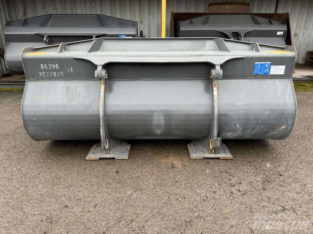 Volvo 1.6m Bucket Bakken