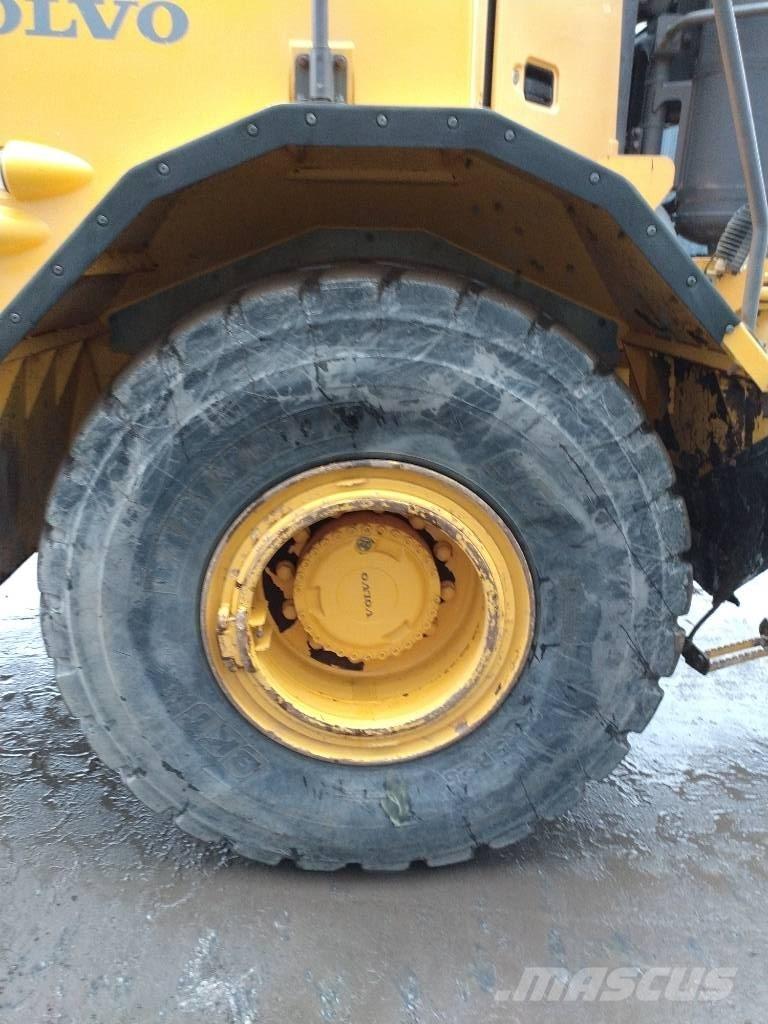 Volvo A 25 E Knik dumptrucks