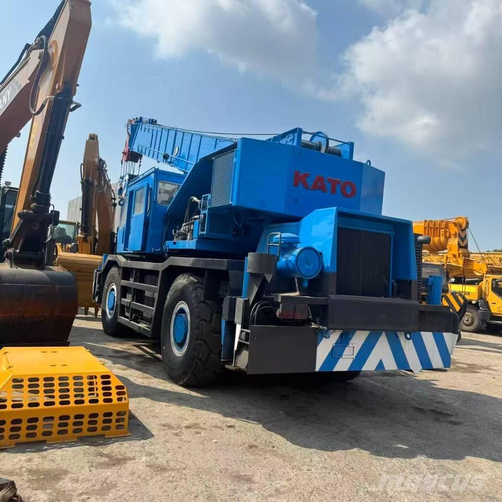 Kato KR 500-3 Ruwterrein kranen