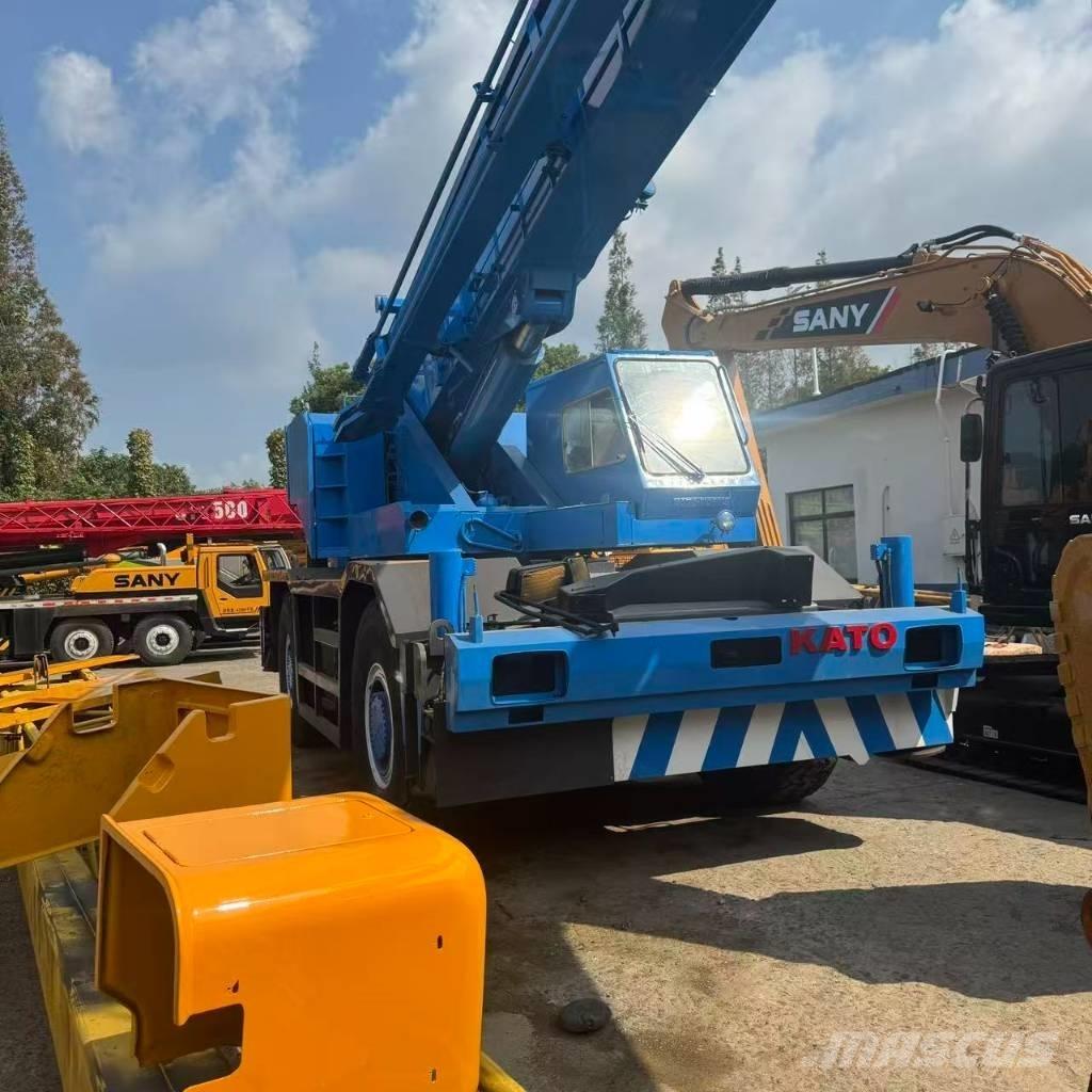 Kato KR 500-3 Ruwterrein kranen