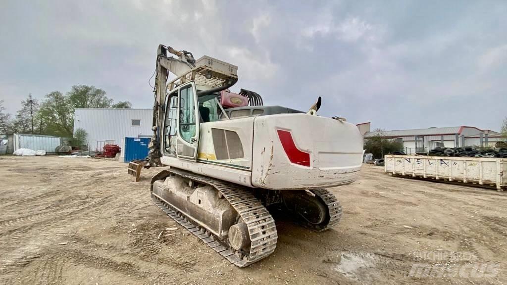 Liebherr R 924 Rupsgraafmachines