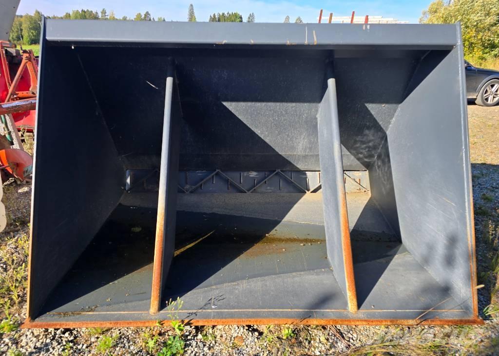 ATI 30 Zand- en zoutstrooimachines