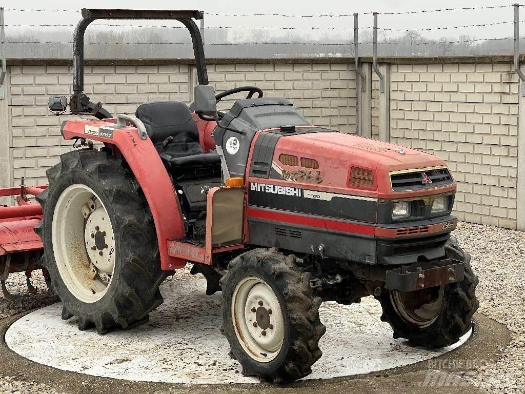 Mitsubishi MT266 Tractoren