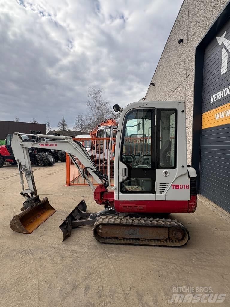 Takeuchi TB016 Minigraafmachines < 7t
