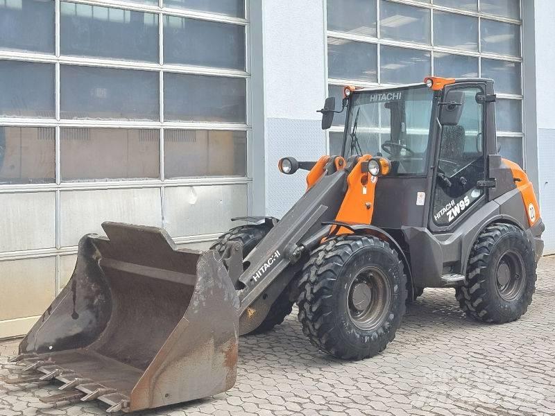 Hitachi ZW 95-6 Schrankladers