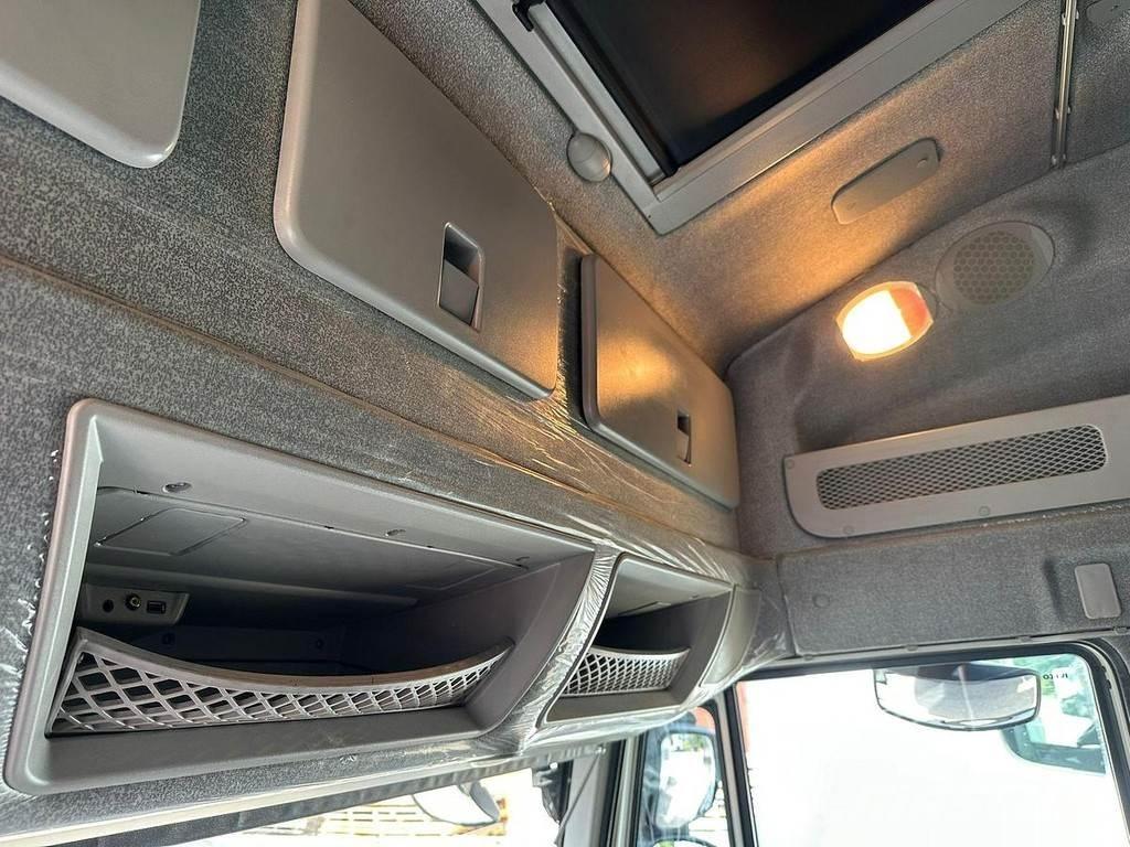 Iveco Stralis 460 Trekkers