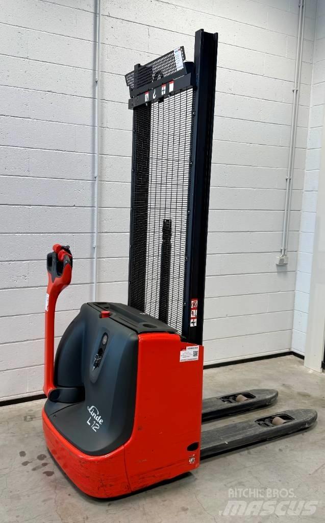 Linde L12i/1172 Stapelaar meeloop