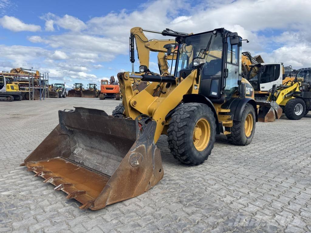 CAT 908M Wielladers
