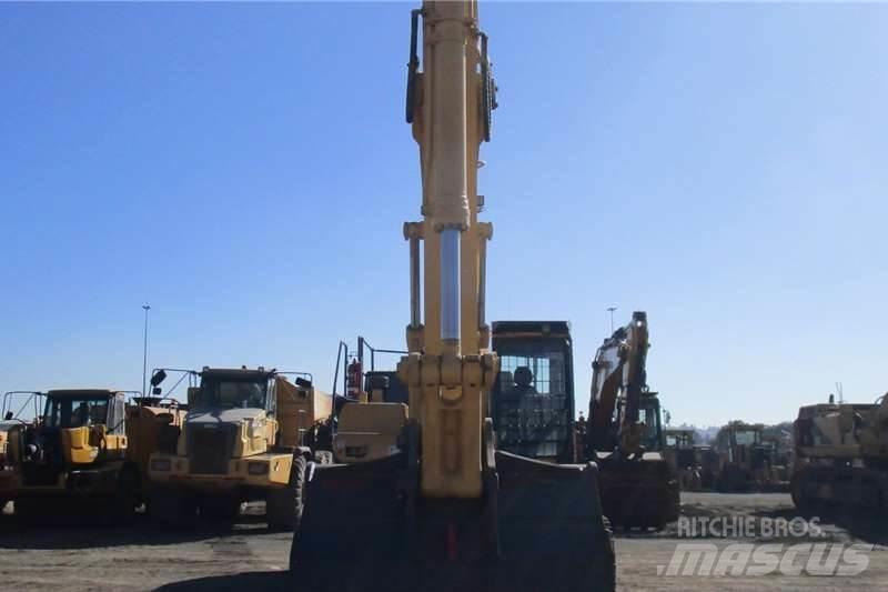 Komatsu PC450LC Minigraafmachines < 7t