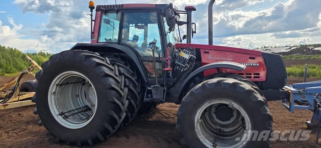 Valtra 8950 Hitec Tractoren