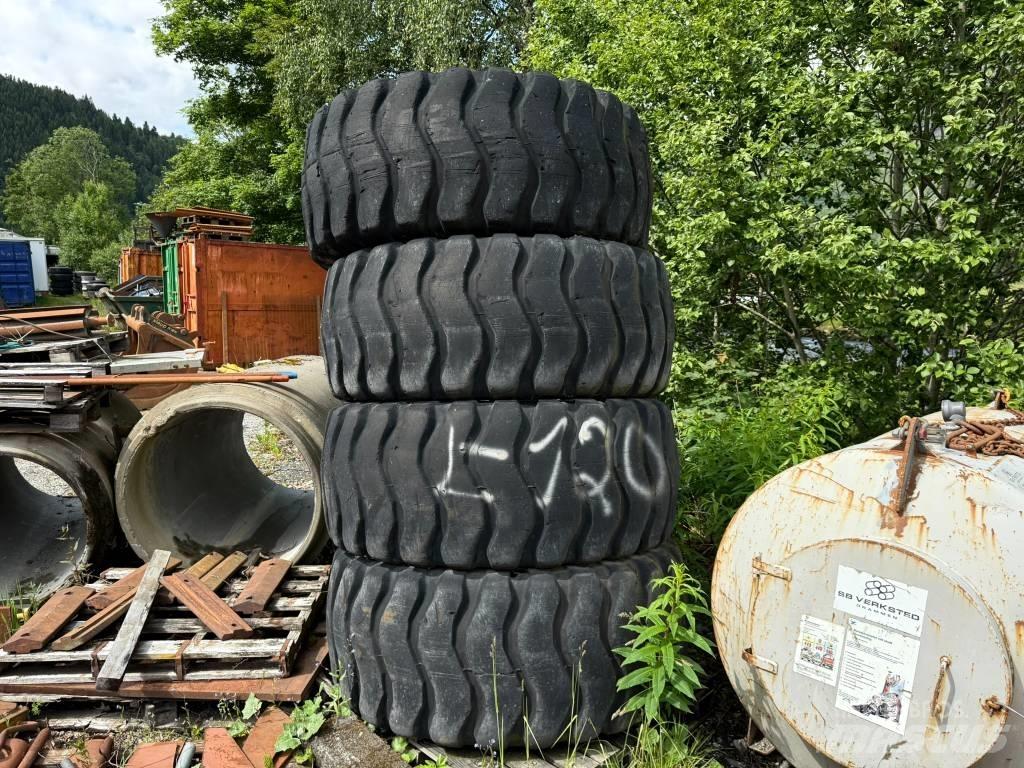 Goodyear 23,5R25 Banden, wielen en velgen
