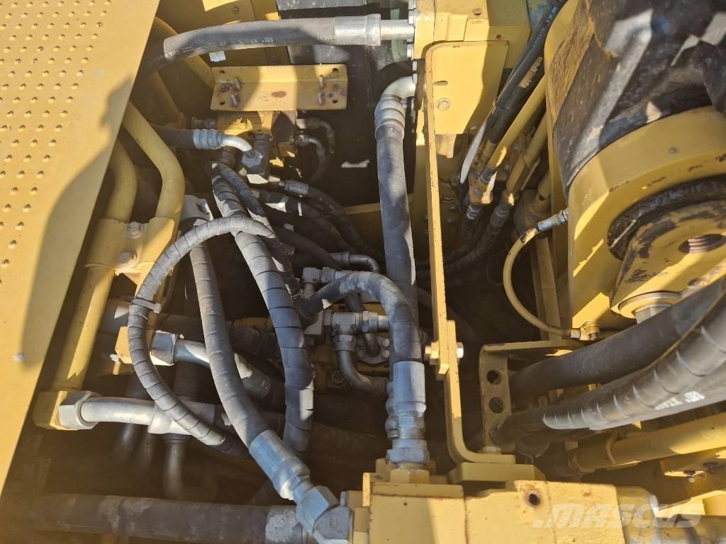 CAT 323D LRR * 2011r. * Rupsgraafmachines