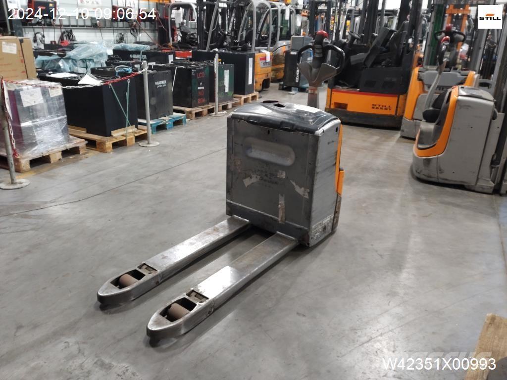 Still EXU16 Stapelaar meeloop