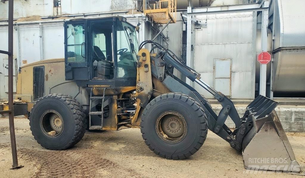 CAT IT38G Wielladers