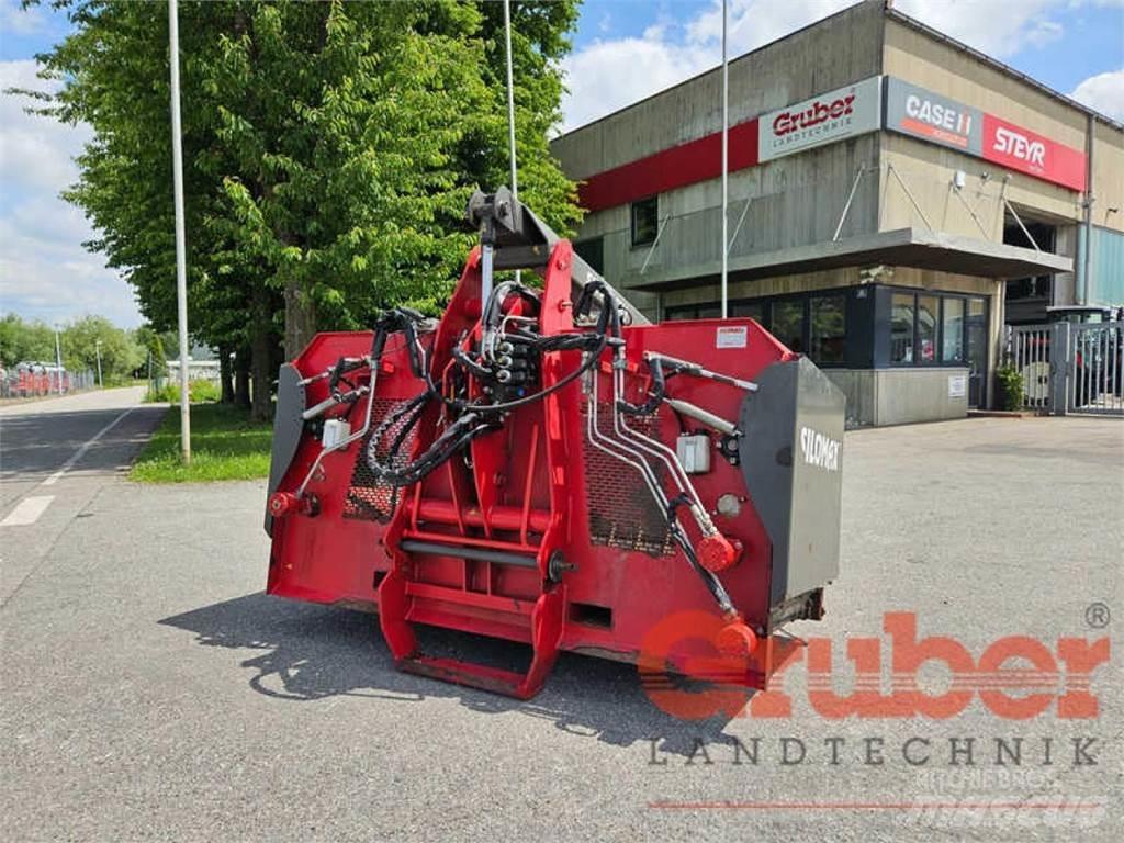 Gruber D 2400 W Uitkuilmachines