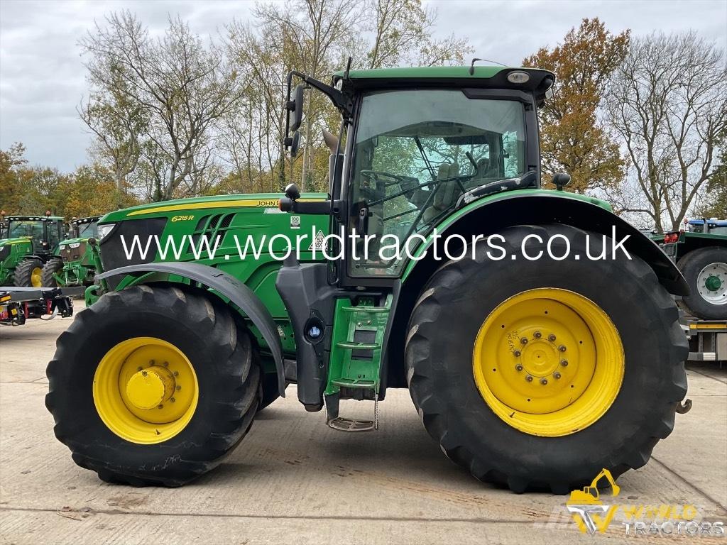 John Deere 6215 R Tractoren